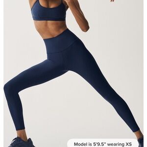 ALO Yoga Deep Blue Set top and bottom